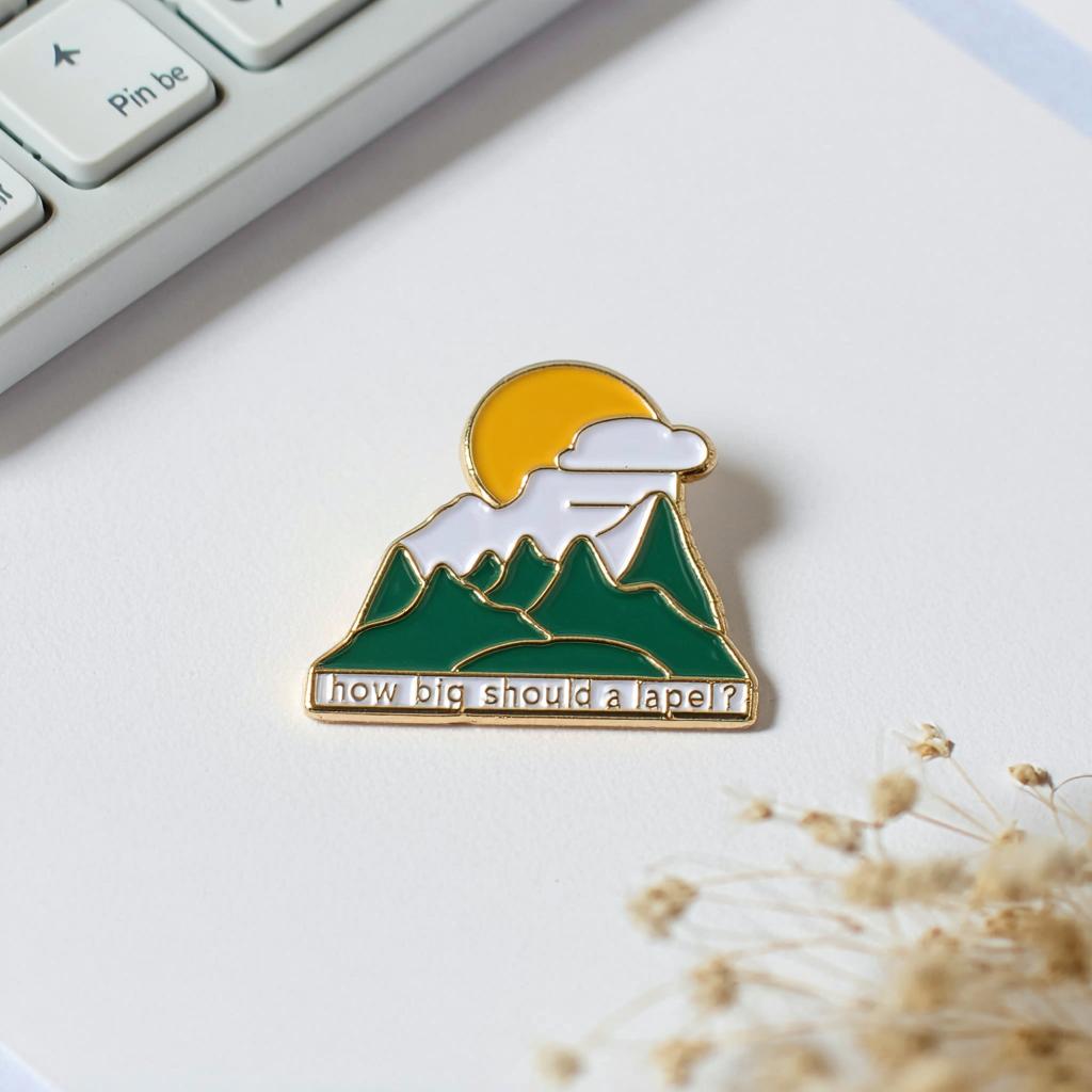 How big should a lapel pin be?