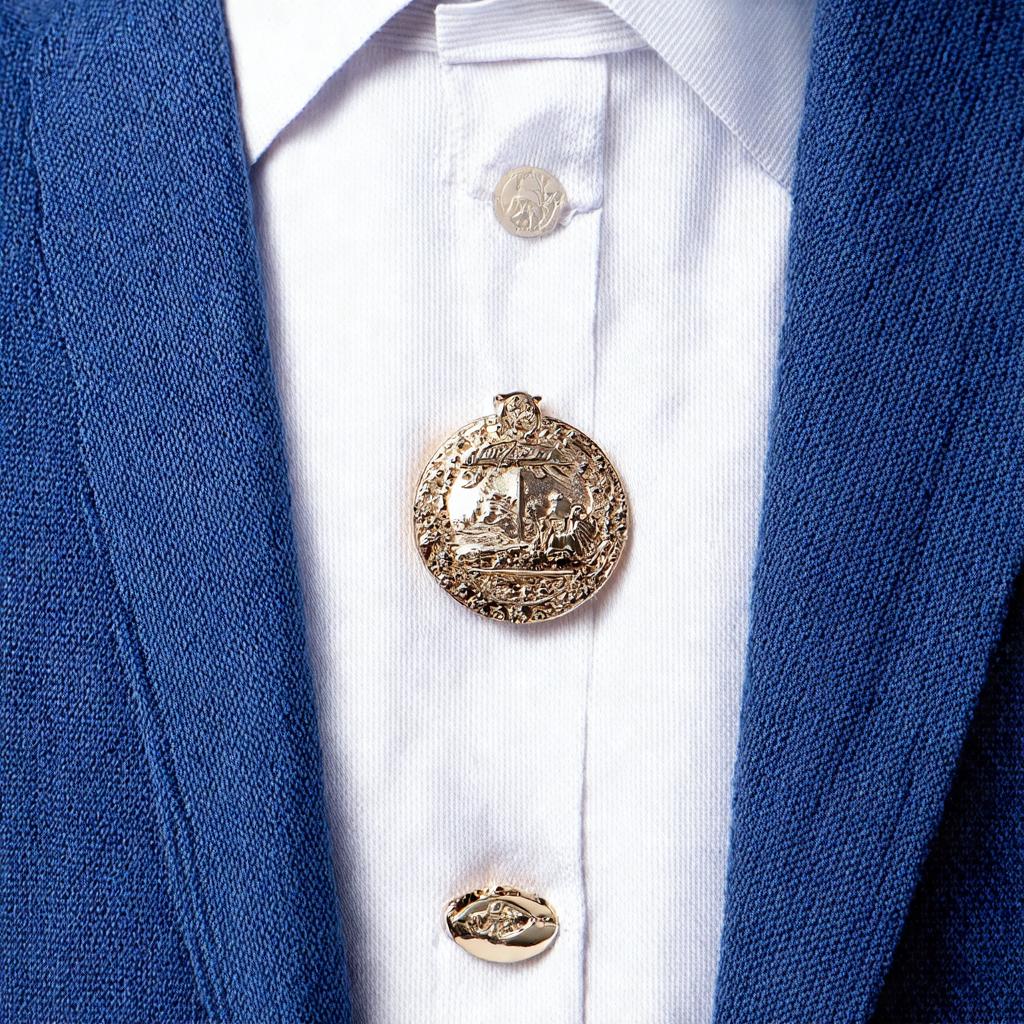 Which side lapel pin? Which side lapel pin?